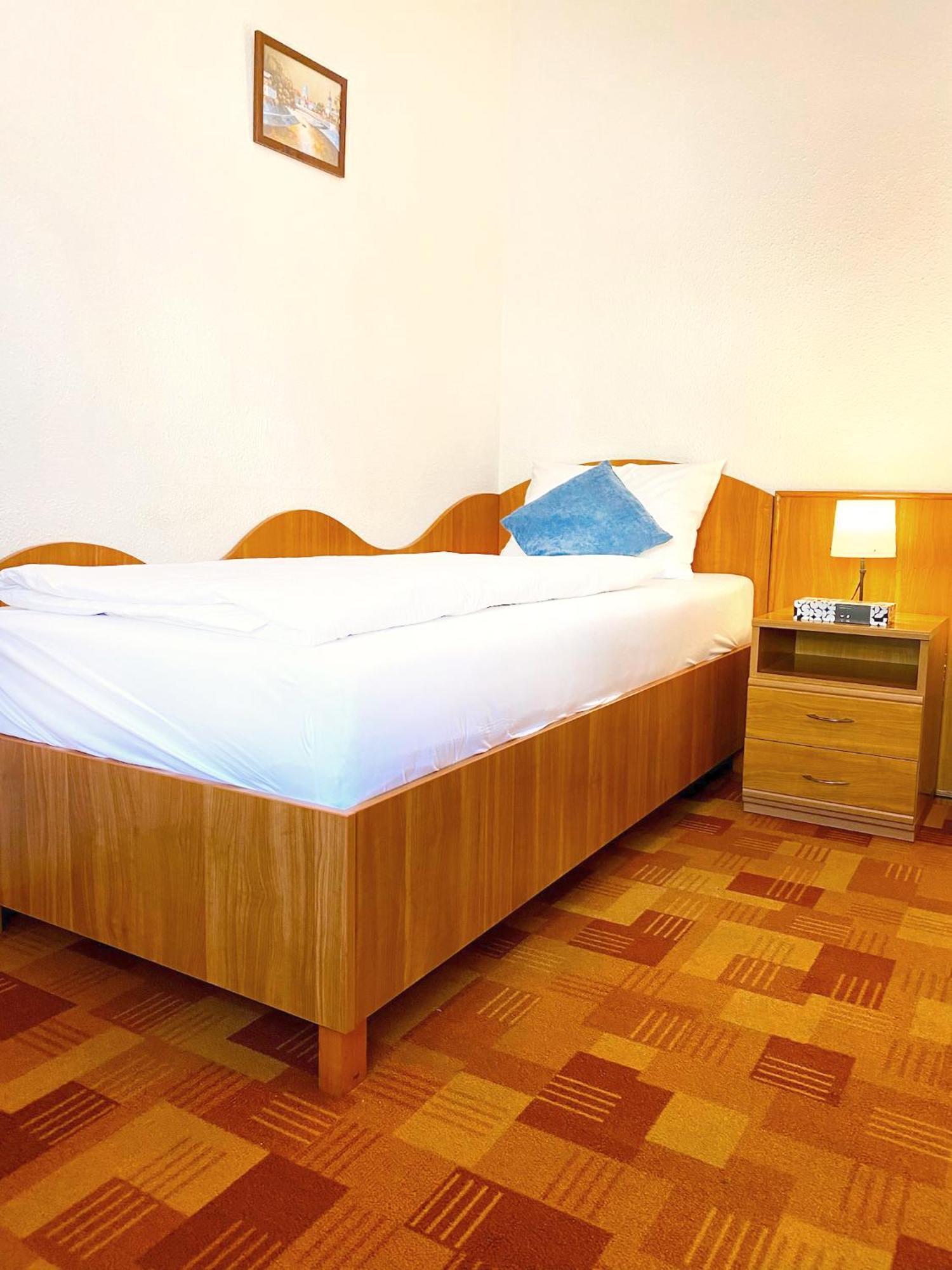 גיור Hotel Wesselenyi מראה חיצוני תמונה