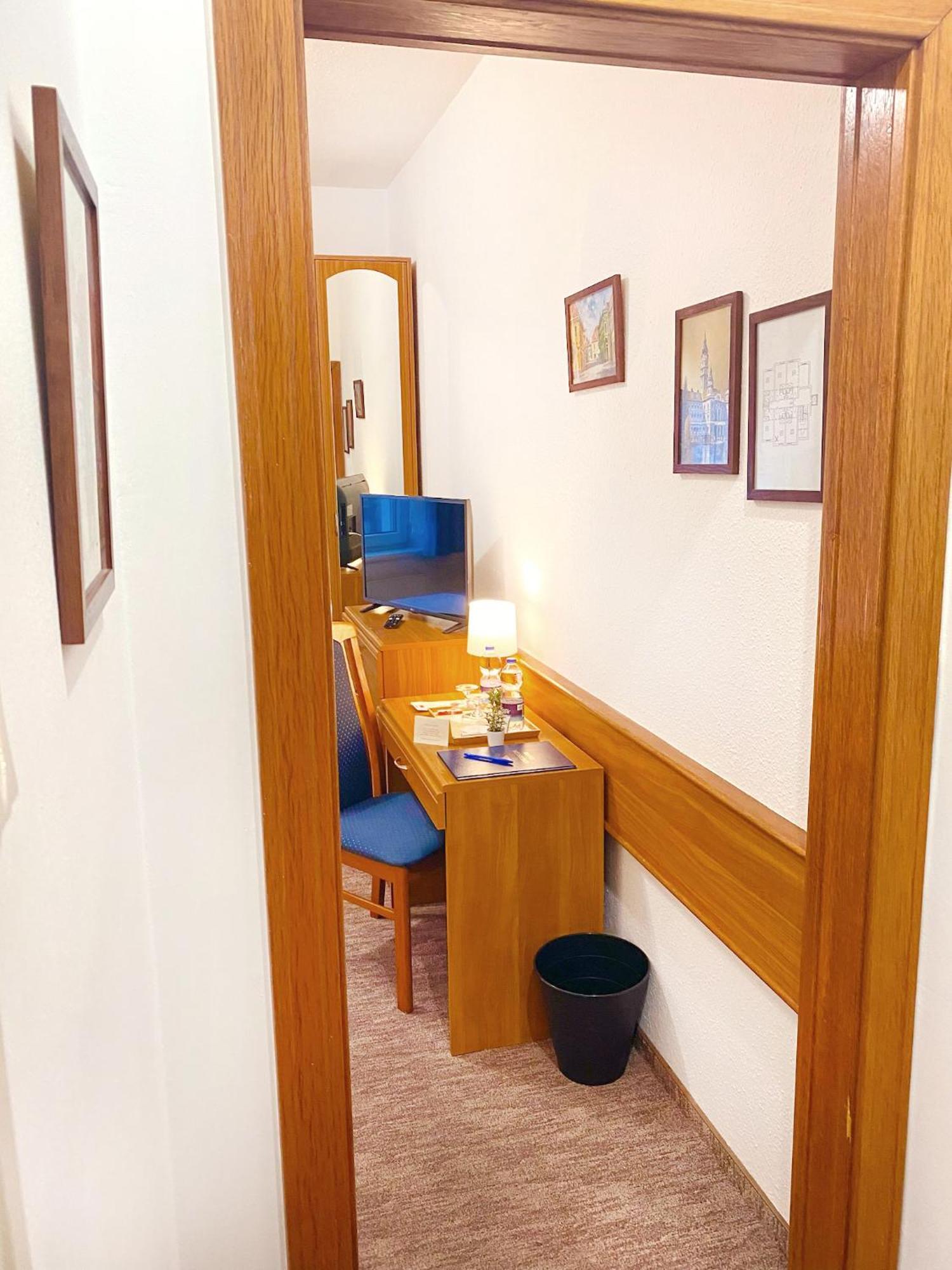 גיור Hotel Wesselenyi מראה חיצוני תמונה