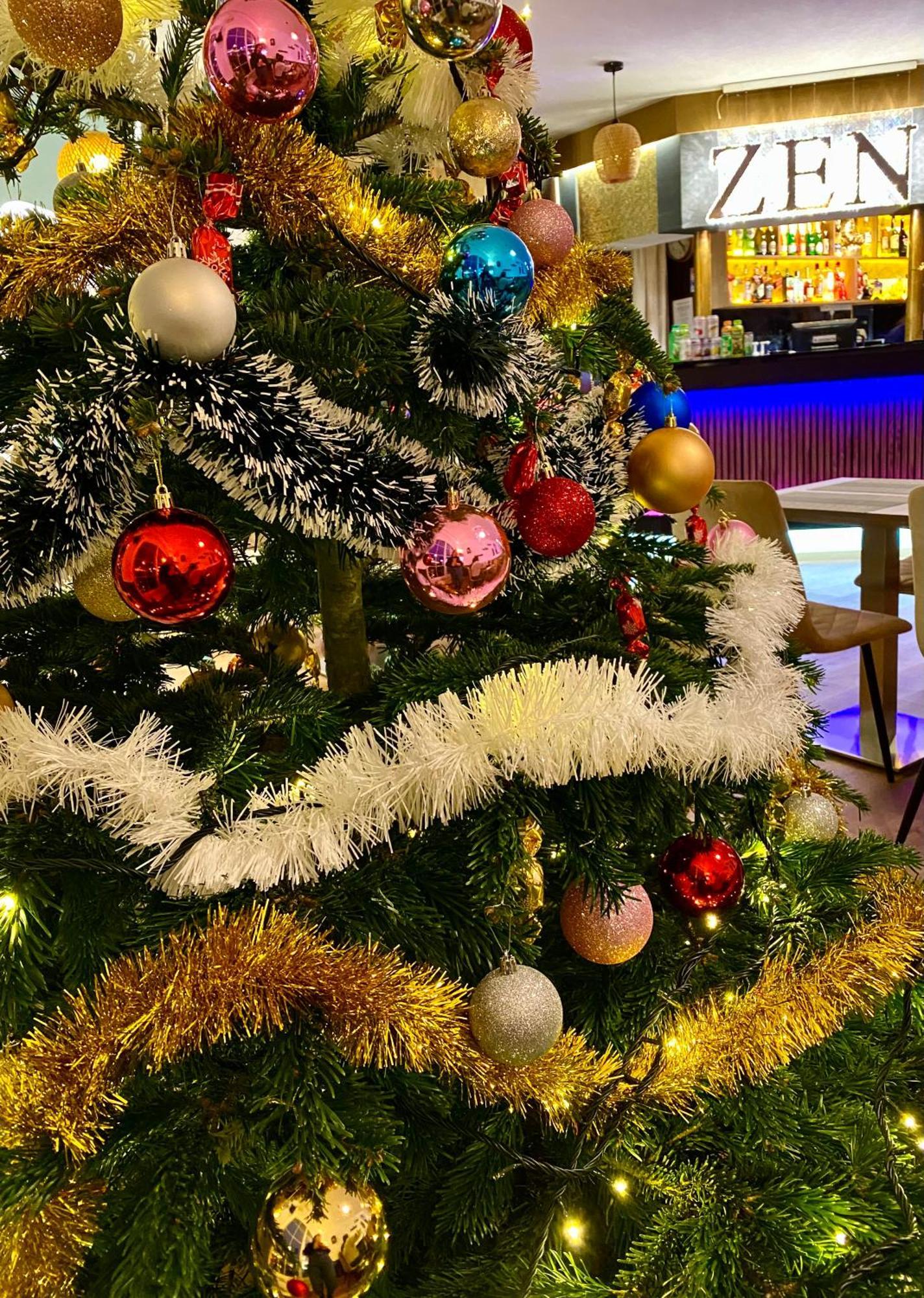 גיור Hotel Wesselenyi מראה חיצוני תמונה