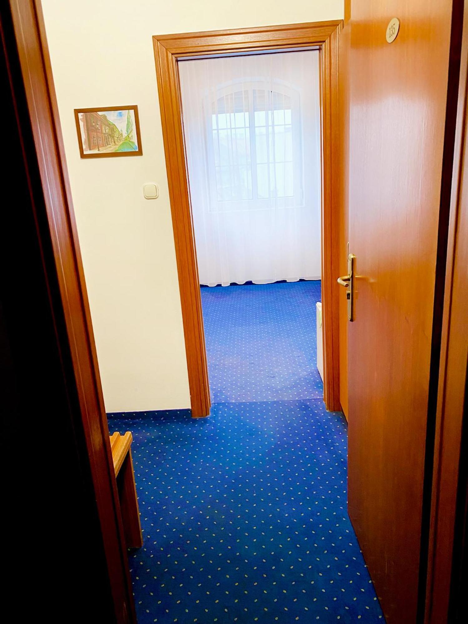 גיור Hotel Wesselenyi מראה חיצוני תמונה